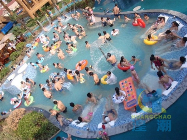 水療池
