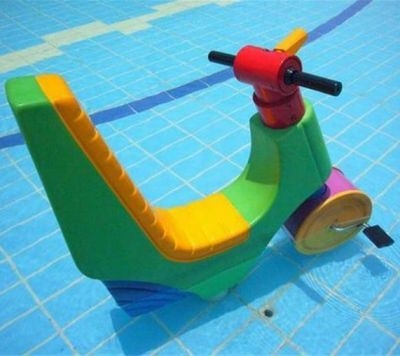 戲水小品